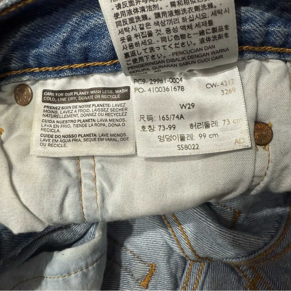 Levi’s 501 Vintage Styled Light Blue Distressed Denim Women’s Shorts 29” waist - Picture 12 of 14
